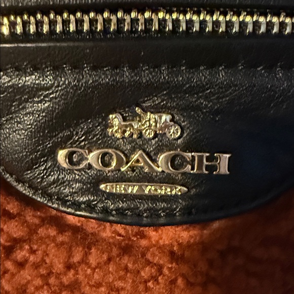 Rare Coach Shearling Belt Bag β Fuzzy Brown & Black Leather, Gold Logo. Like New - Picture 2 of 16